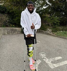 Bayern-Superstar postete Foto nach Knie-Operation in Tirol
