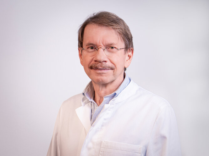 Dr. Schachtner Wolfgang